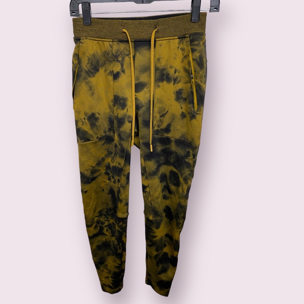 Lululemon Athletica Textured Tech Pant/Jogger Diamond Dye Gold Spice Sz:XS